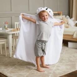 Hallmark Harry Potter™ Hedwig™ Hooded Blanket -Hallmark Harry Potter Hedwig Owl Hooded Blanket 1BBY4816 03