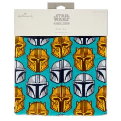 Hallmark Star Wars: The Mandalorian™ Helmet Novelty Crew Socks -Hallmark Star Wars The Mandalorian Helmet Novelty Crew Socks 1SHP2161 04